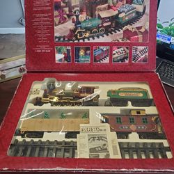 Brand New In The Box Greatland Express Train Holiday Battery Operated
