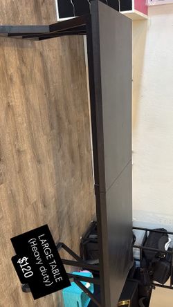Executive desk table
