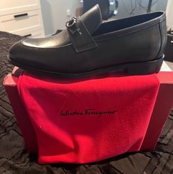 Men’s “FERRAGAMO” dress shoes.- Size 42 EU - BRAND NEW!!!