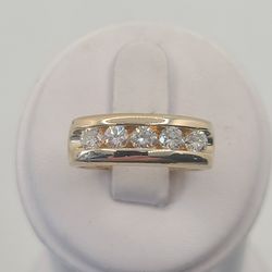 14k Gold 0.85ctw Diamond Wedding Band