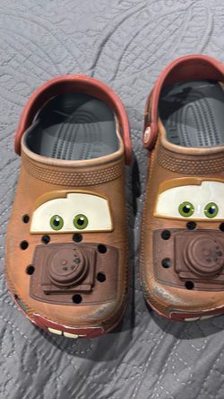 Crocs size 4