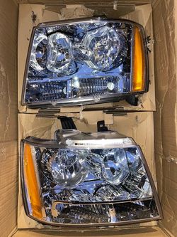 LA Zona Auto Parts 2007 To 2014 Chevrolet Tahoe Suburban Avalanche OEM Style Headlights Luces Micas Calaveras Faros