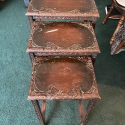 3 Put Hidden Table Stools