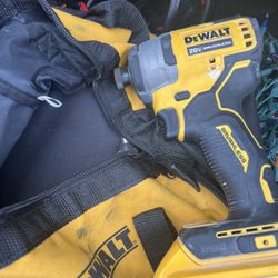 DeWalt 20V Drill/impact