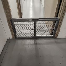 Sturdy Pet Dog Or Child Door Safety Gate 