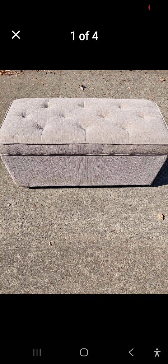Tufted Storage Ottoman