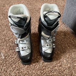 Ski Boots Size 26