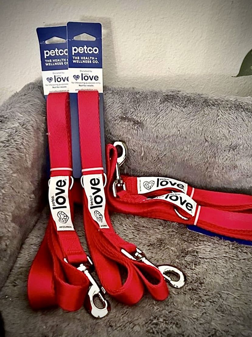 Pair Of Brand New 6 Foot Love Dog Leashes From Petco 