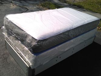 Twin set w/frame $100
