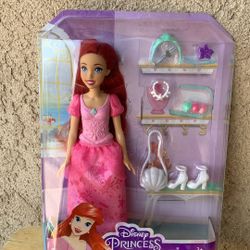 DISNEY LITTLE MERMAID DOLL INCLUDES LITTLE MERMAID ADDITIONAL TOYS GREAT FOR BIRTHDAY GIFT OR JUST TO GIVE AWAY