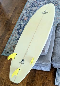 6'6 surfboard surf