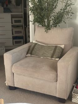 Accent chair