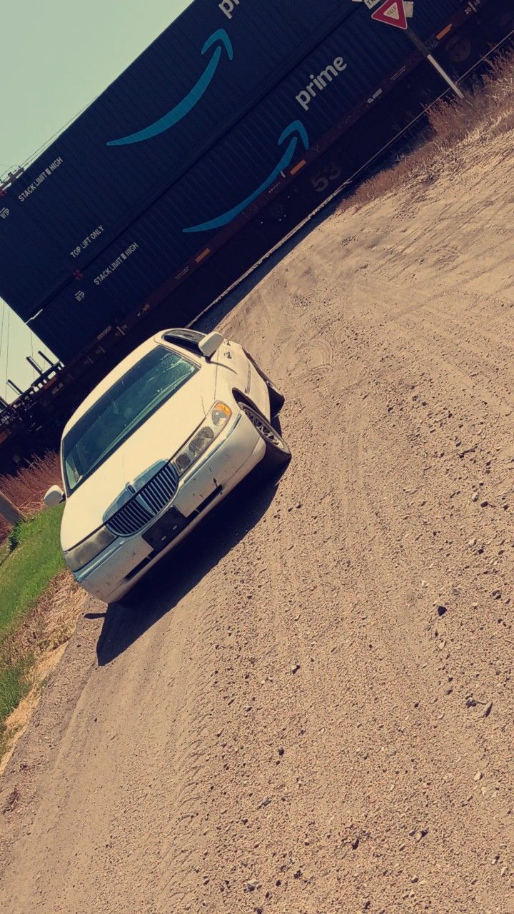 1998 Lincoln Town Car for Sale in Burrton, KS OfferUp