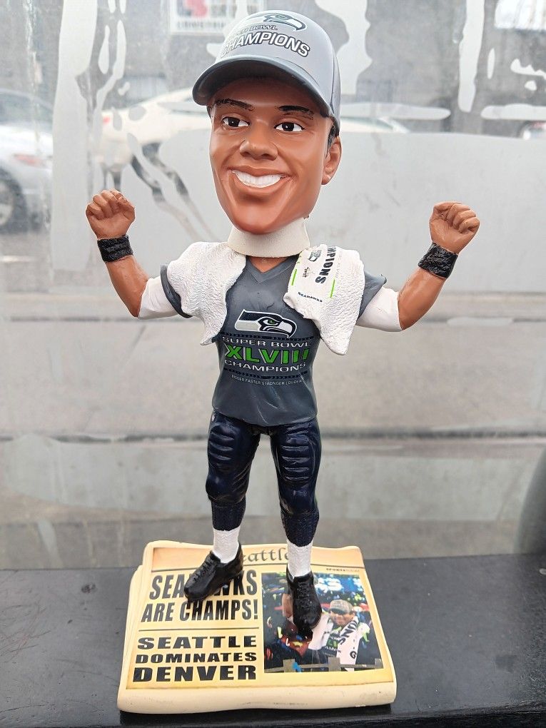 Russell Wilson Bobble Head