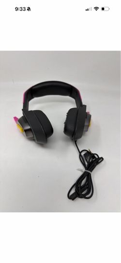 Razer https://offerup.com/redirect/?o=RC5WYQ== Overwatch MEKA Headset, RZ04-0(contact info removed)-R3M1, DVa Check Pads