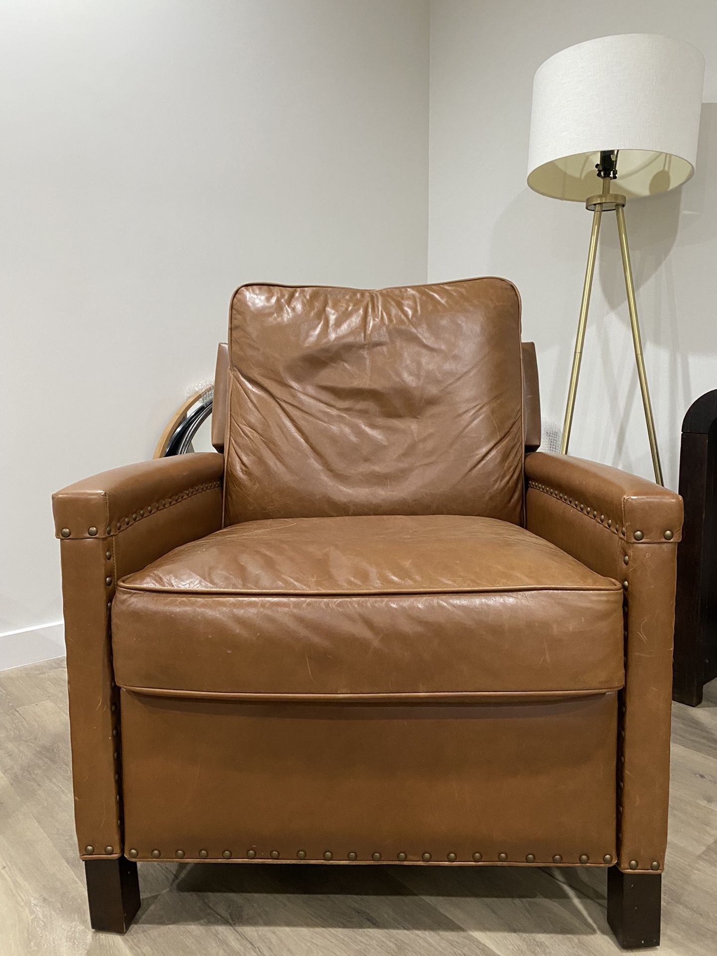 Tyler leather square discount arm recliner with nailheads