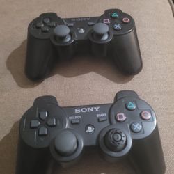 DualShock 3 Sixaxis controllers for PS3.