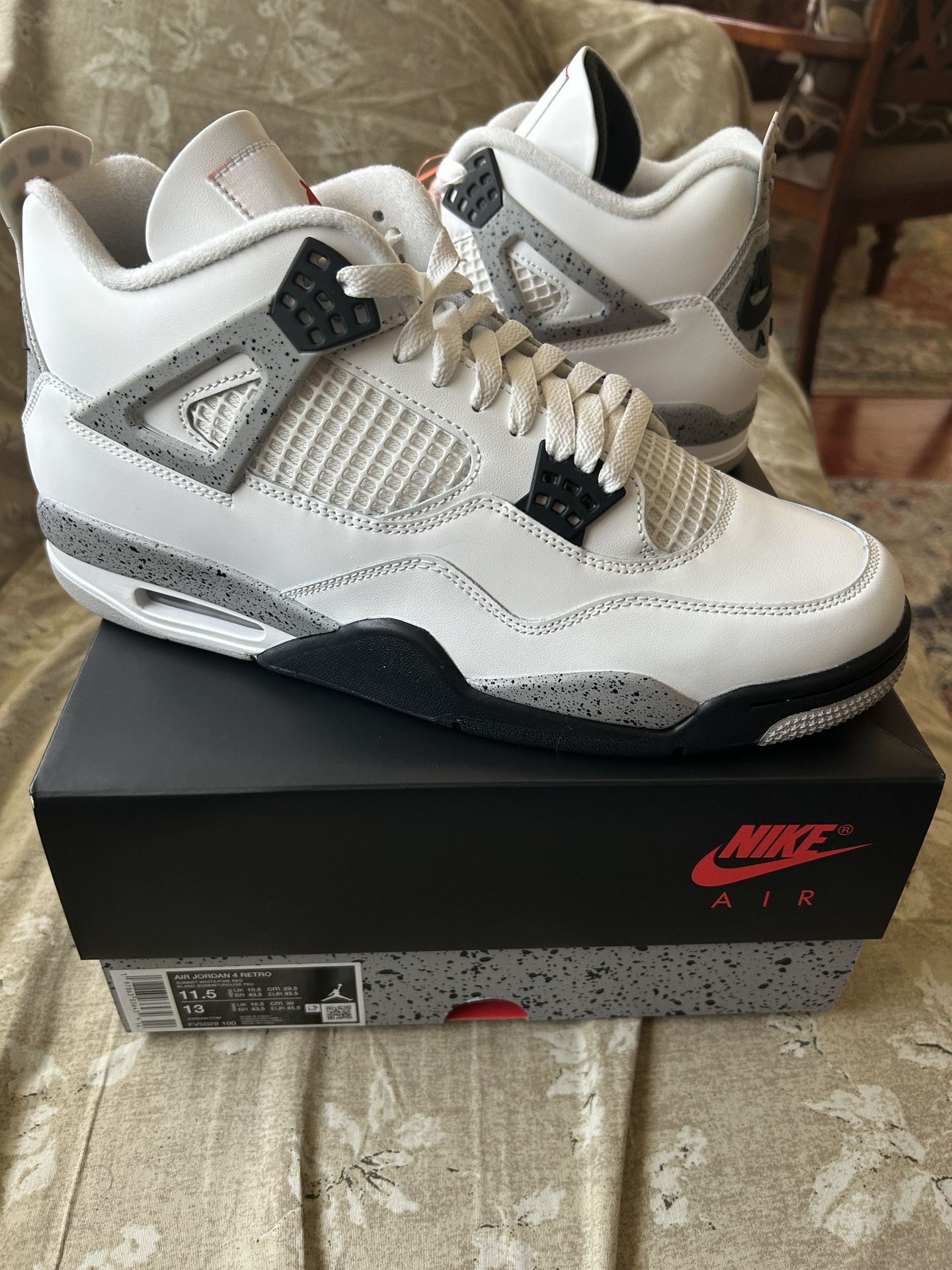 Jordan 4 Retro Cement 
