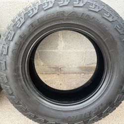 P 265/70/17 Pair  Tires  $95