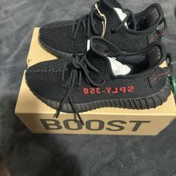 Yeezy Breds 350 V2 Sz 5.5 