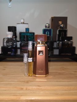 French Avenue Liquid Brun SAMPLES
