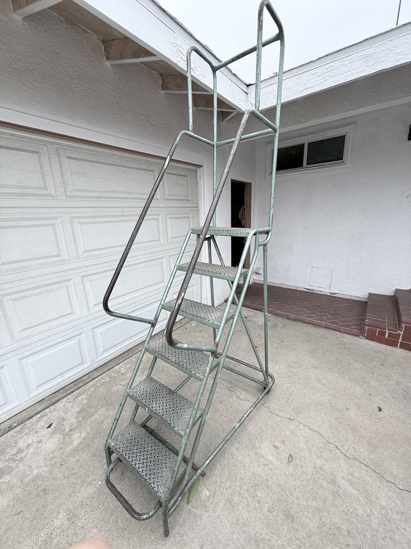 Warehouse Rolling Ladder
