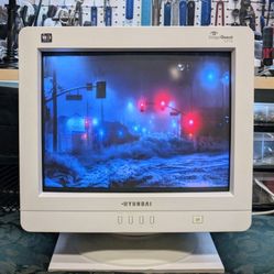 16" Hyundai ImageQuest V773 CRT VGA Monitor — Excellent Condition