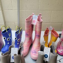 Botas Size 4 De Niña $15
