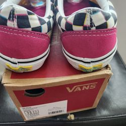 PRE-OWNED Vans Size 5.5y