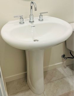 Westem bathroom sink with Moen faucet