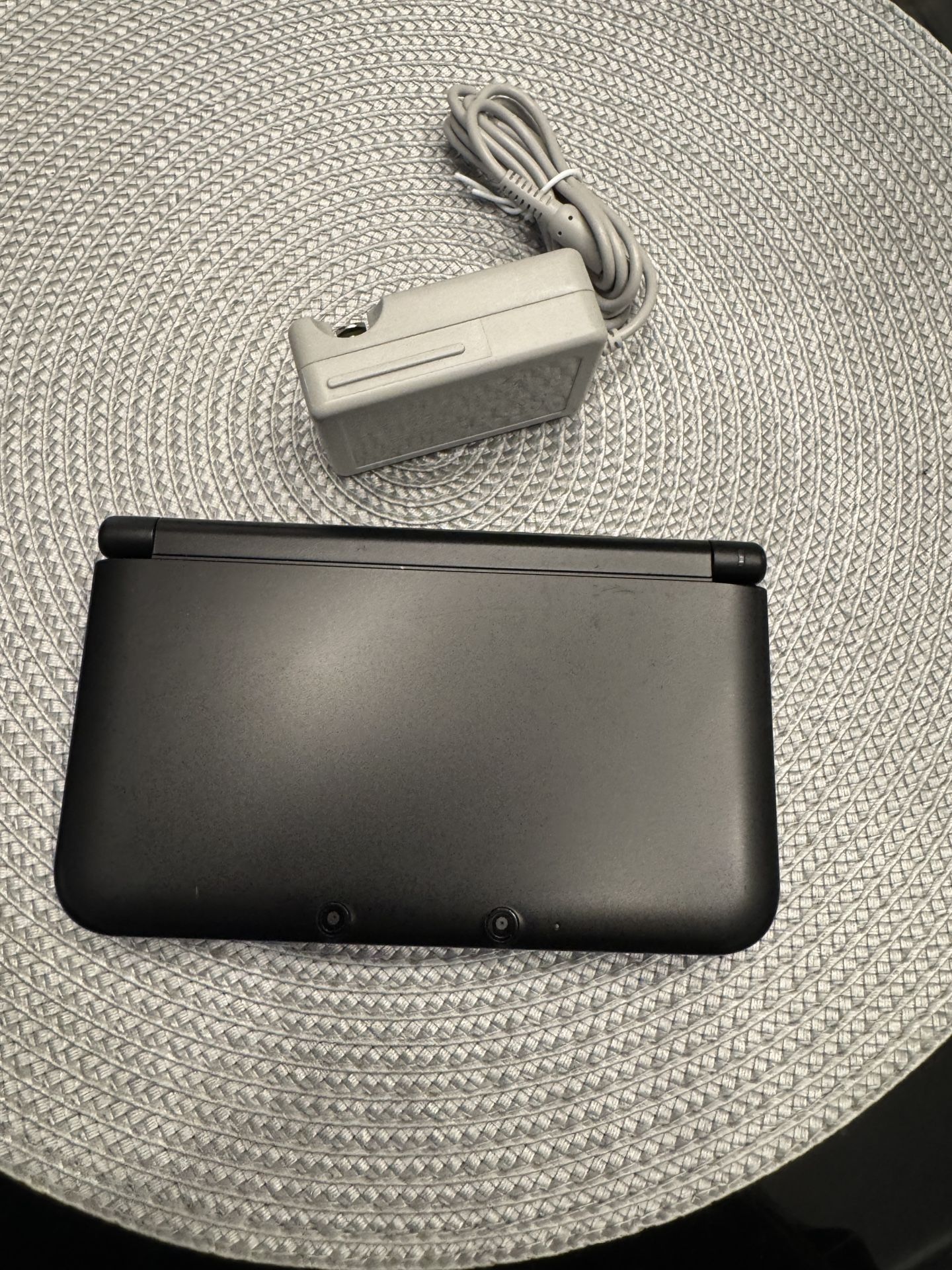 Nintendo 3DS LL