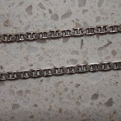 Many Different Styles Of 925 Sterling Silver Chains