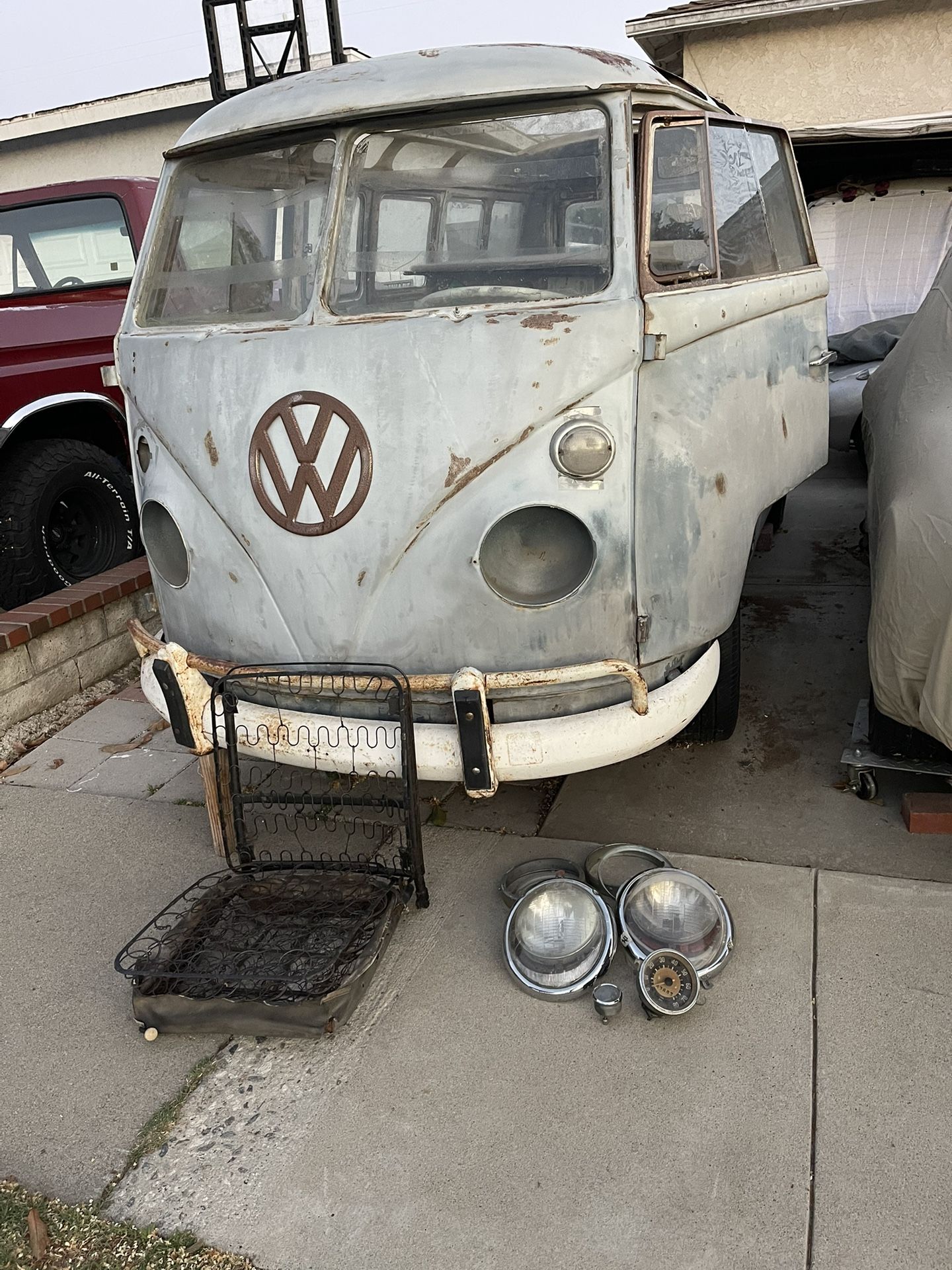 VW Bus 21 Windows  