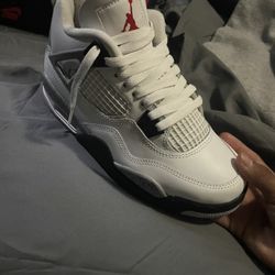 Jordan 4 Retro 