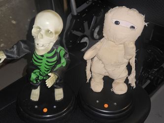 2 used grave ravers