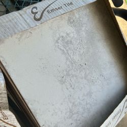 40 Pieces of 13X13 Tile