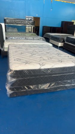 Queen pillow top set
