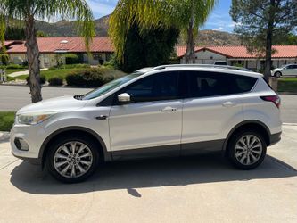 2018 Ford Escape - White