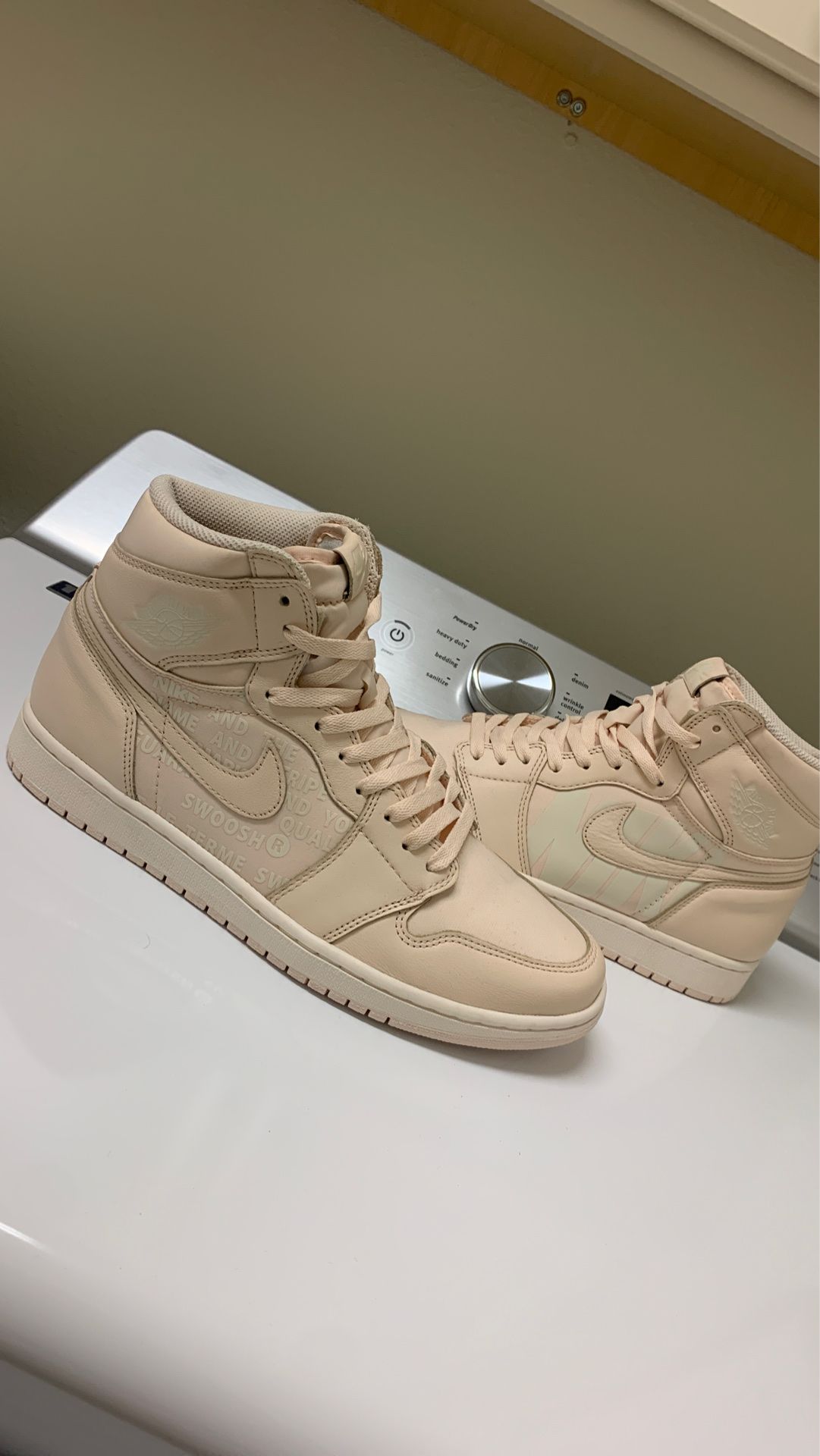 Jordan 1 “Velchette Tan” Size 10.5 Mens 100% authentic!