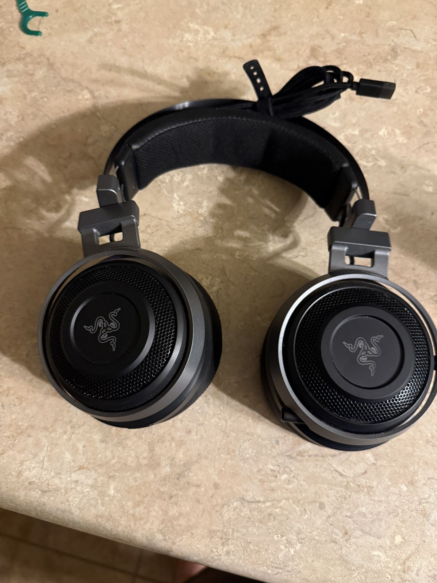Razer Nari Ultimate Headset