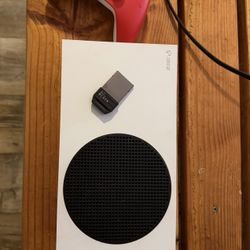 Xbox Series S With 1TB Memory Card