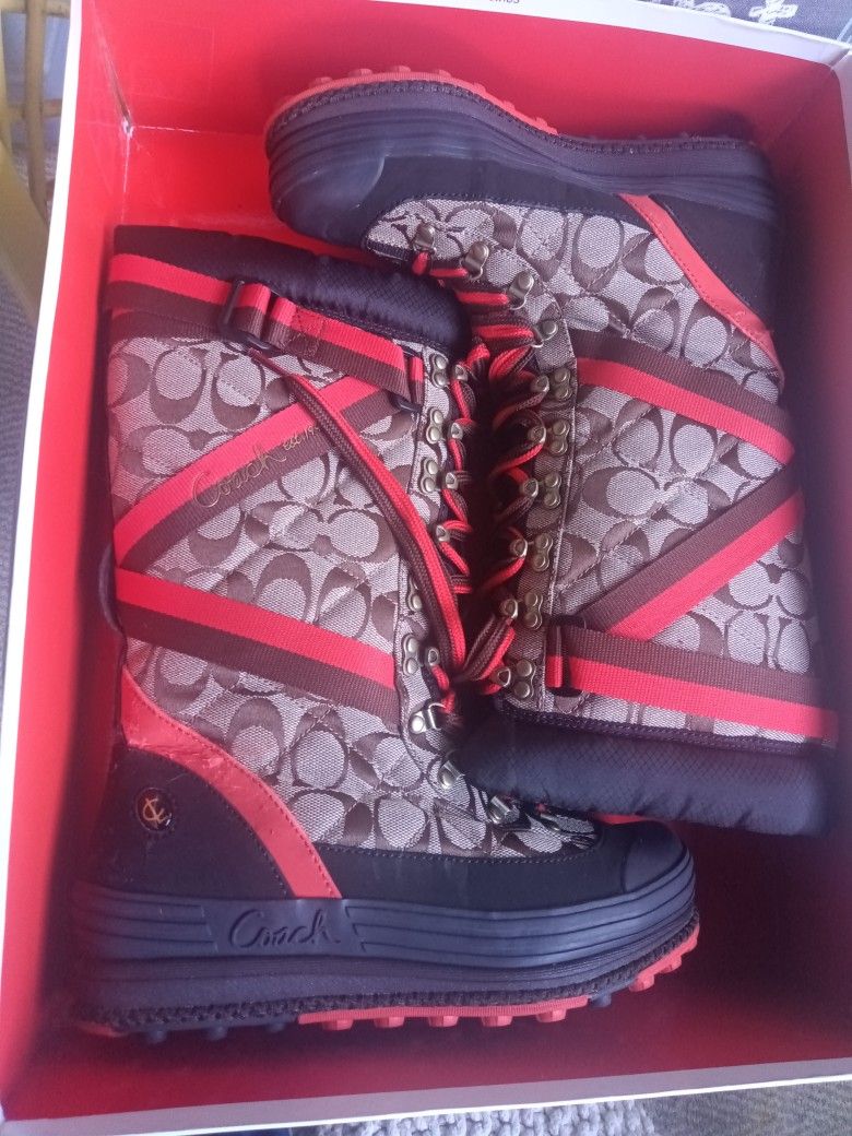 Womens Coach Snow Boots