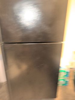 Black Kenmore refrigerator