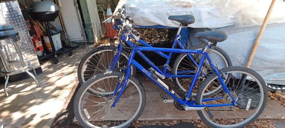 Schwinn Frontier Mountain Bikes – Set of 2