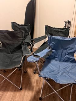 4 fold out chairs