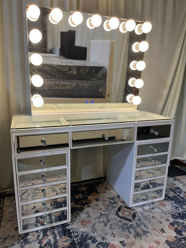 Hollywood Vanity W/Bluetooth Speakers and Charging Ports Brand New In Box In White ONLY $499