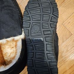 Men's Slippers  US Size 8