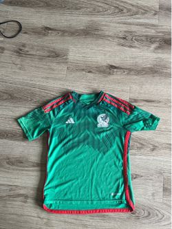 Lightly used good condition clothes