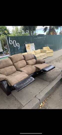 Recliner couch good condition