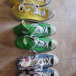 Converse Chuck Taylors Size 9 Men/11 Women 